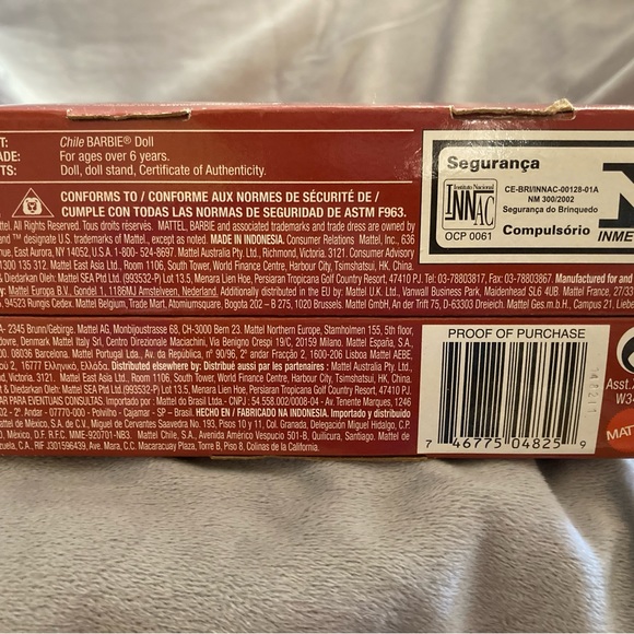 Dolls of the World Barbie Collector Chile NRFB - Picture 6 of 10